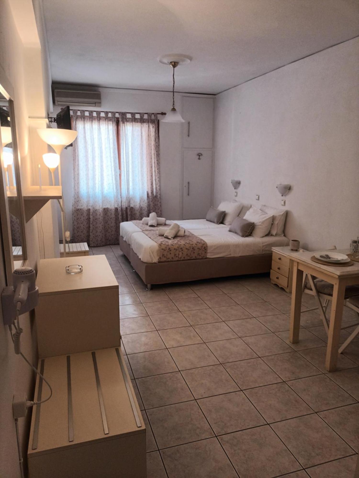 Argostoli Rooms ภายนอก รูปภาพ
